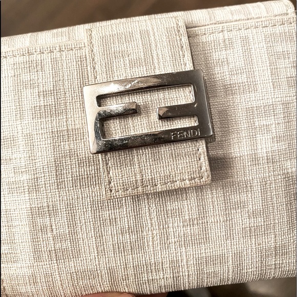 Vintage Fendi wallet - Picture 4 of 8